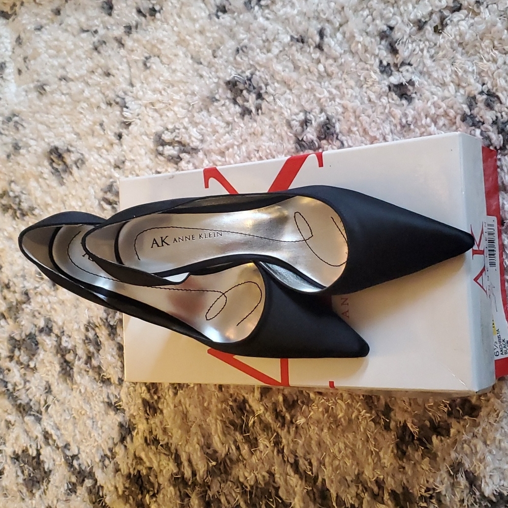 AK Anne Klein heels